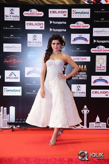 Samantha-at-SIIMA-2016